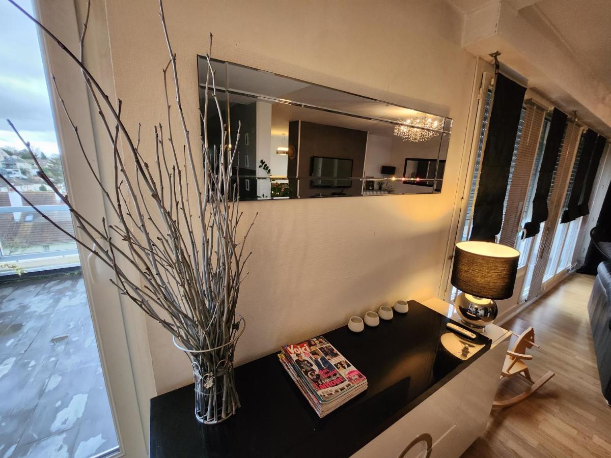 Le Baroque - Appt Proche Centre Et Memorial Apartment ก็อง ภายนอก รูปภาพ