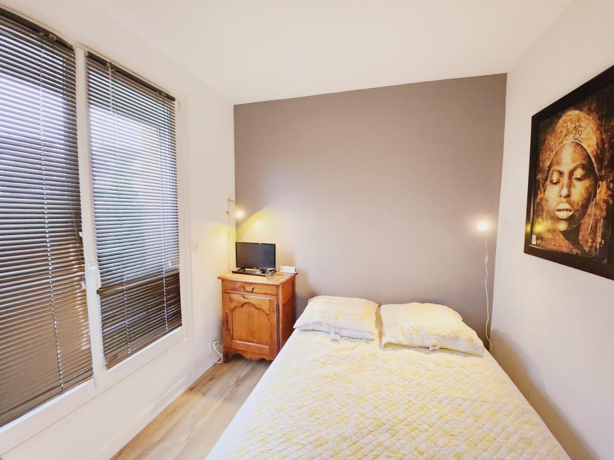 Le Baroque - Appt Proche Centre Et Memorial Apartment ก็อง ภายนอก รูปภาพ